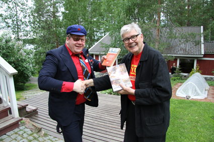 Luokkakantainen kirjanvaihtotempaus alkoi M&auml;ntyharjun Linkkumyllylt&auml;.